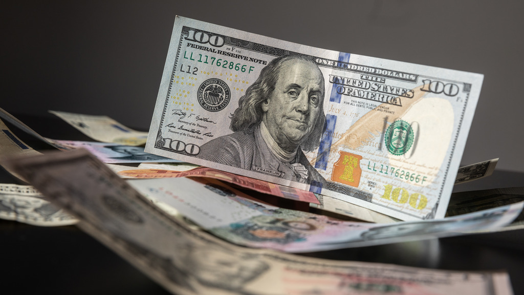 Евгений Разумный / Ведомости