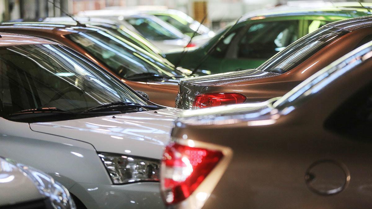 Средний чек кредита, выданного на покупку автомобиля, за год в Петербурге составил 1,57 млн руб.