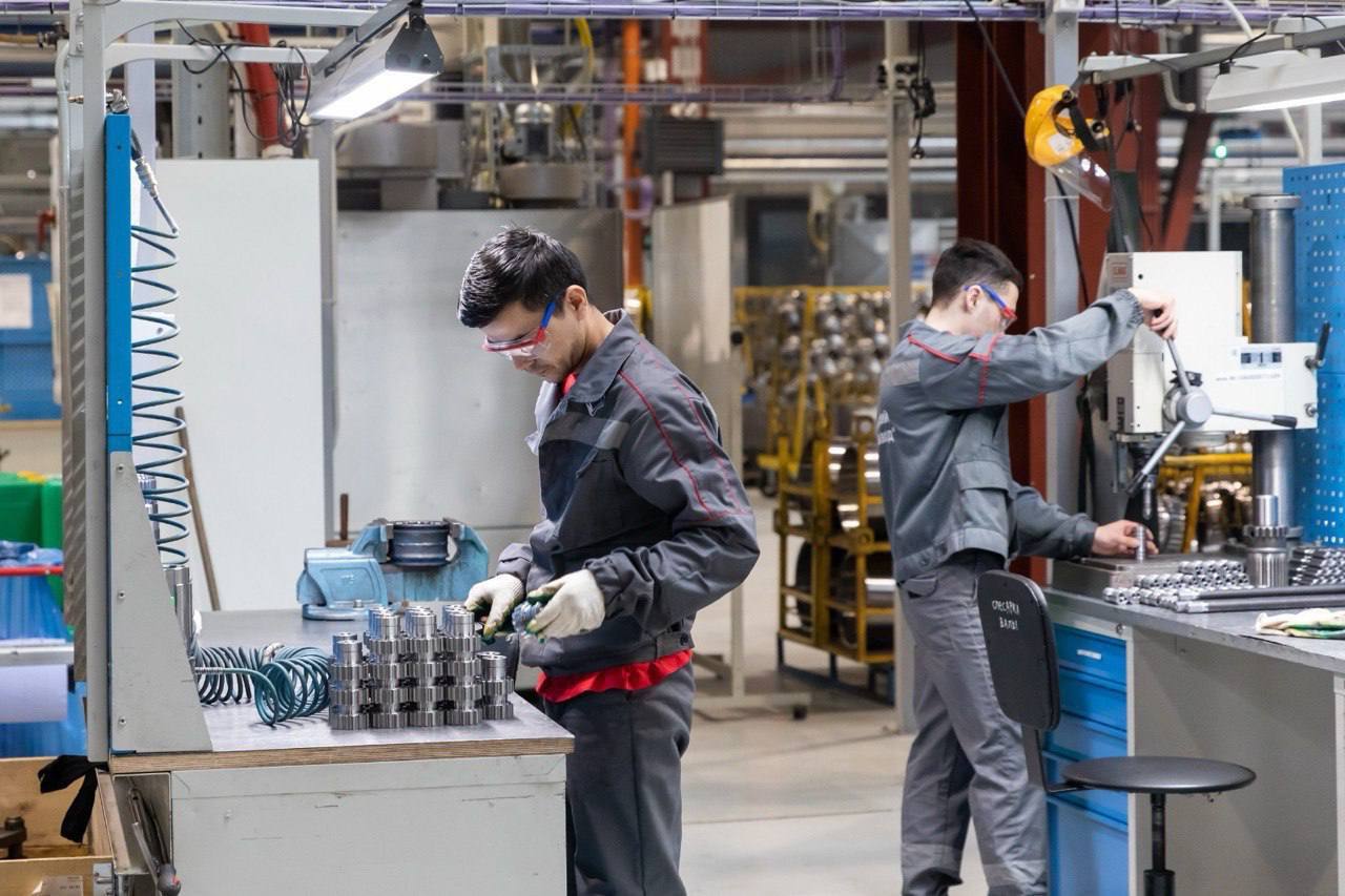 Объем промышленного производства в Петербурге за 2025 г. вырос на 5,4% против роста на 1,3% в среднем по стране