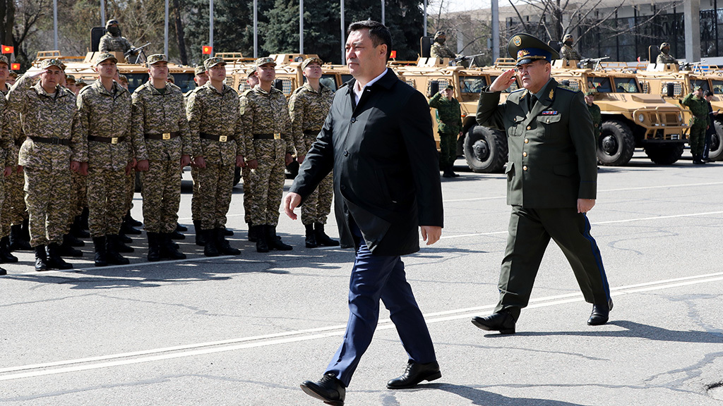 Президент Киргизии Садыр Жапаров не стал сомневаться, отправлять ли в отставку главного силовика и близкого соратника Камчыбека Ташиева, которого это очень поразило