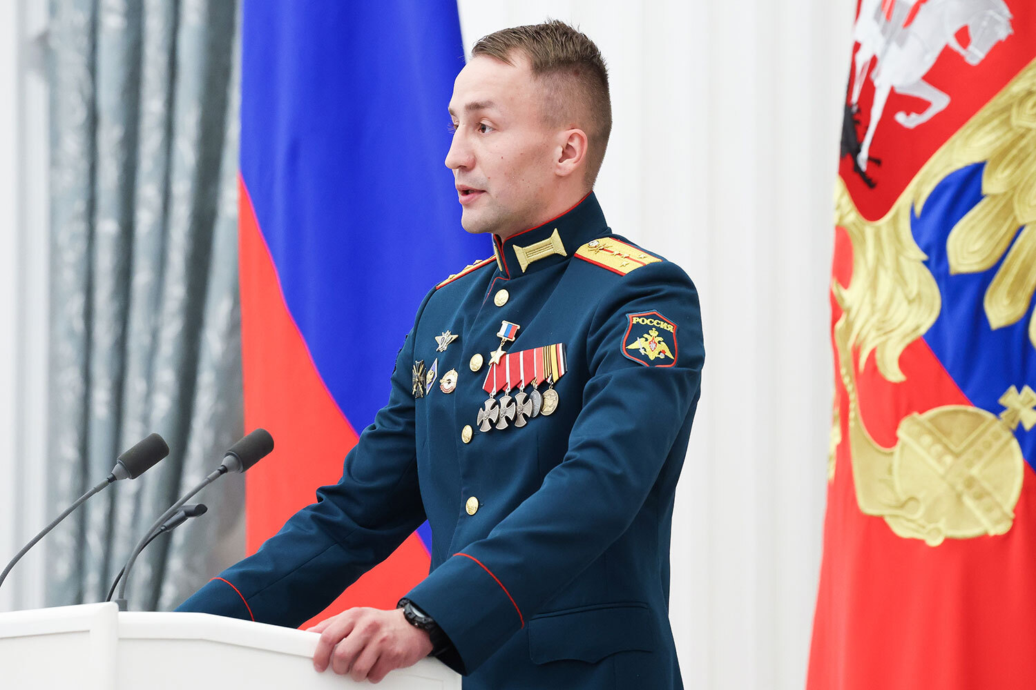 В 2026 г. Герой России, кавалер трех орденов Мужества Николай Соколов был назначен замначальника департамента по координации стратегических инициатив Управления президента РФ по стратегическому партнерству и сотрудничеству. Высокие награды получил в зоне спецоперации, окончил программу «Время героев».