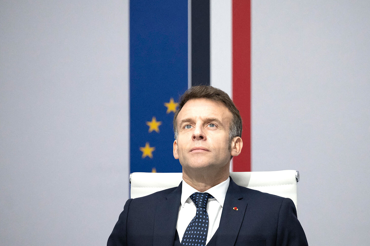 Макрон – о нестабильности рынков«Мы наблюдаем китайское цунами на торговом фронте, и каждую минуту нестабильность ощущается в Америке. Эти два кризиса представляют собой глубокий шок – перелом для европейцев», – заявил 9 февраля президент Франции Эммануэль Макрон в интервью журналистам в Елисейском дворце. Он также предупредил, что Европейскому союзу не стоит ощущать себя в полной безопасности, полагая, будто напряженность в отношениях США с Гренландией и обострение, вызванное торговой войной, уже остались в прошлом.