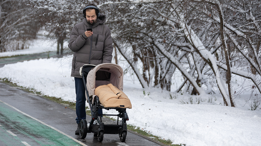 В России женщина стала центральной фигурой в воспитании ребенка, а роль отца чаще сводится к финансовому обеспечению семьи