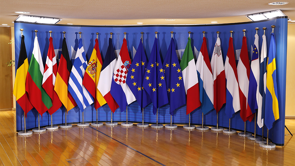 Крупными спонсорами Украины являются Дания, Швеция и Финляндия