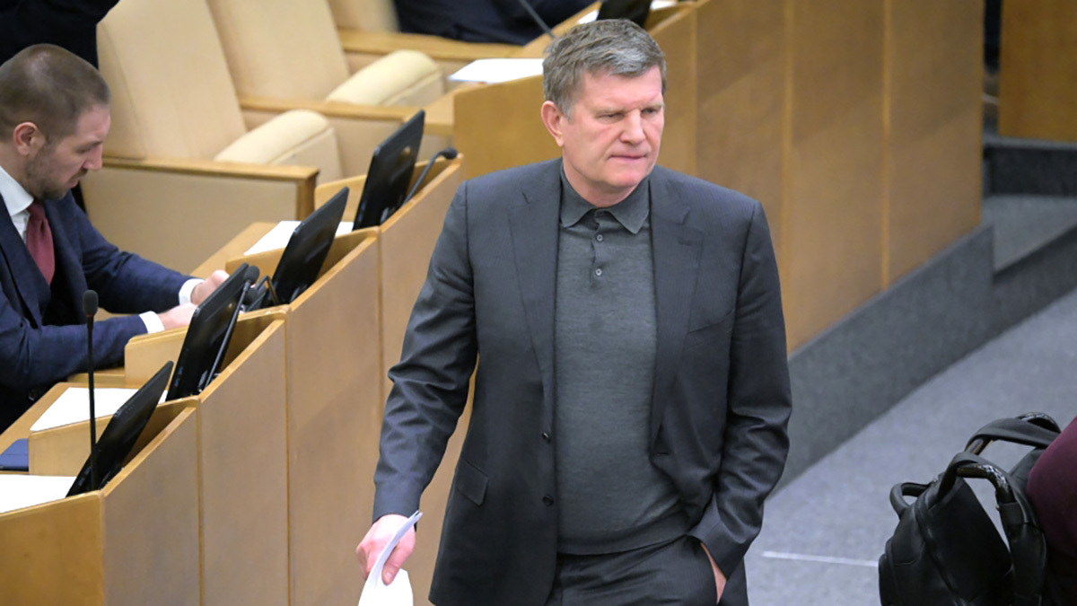 Савченко готов быть не просто депутатом, а «помощником губернатора»