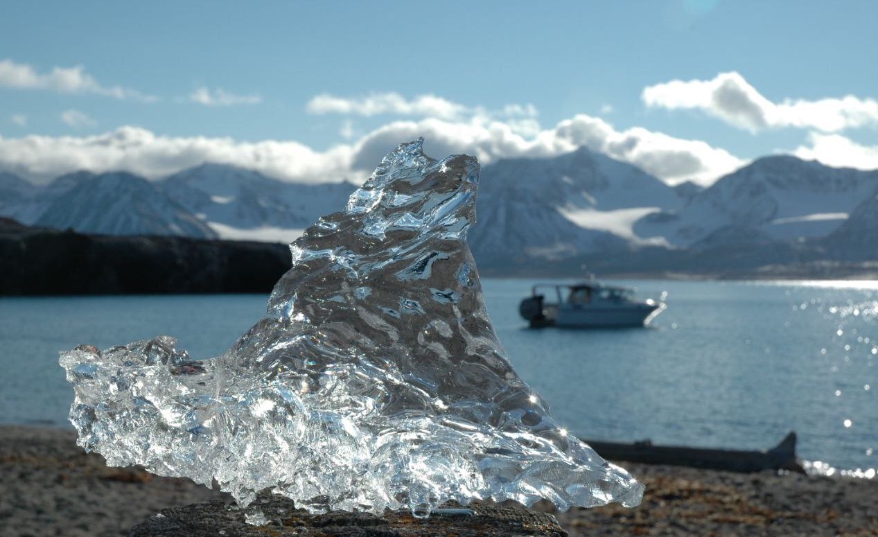 Приоритетными направлениями для исследований станут изучение окружающей среды и атмосферы, а также гляциология – наука о природных льдах