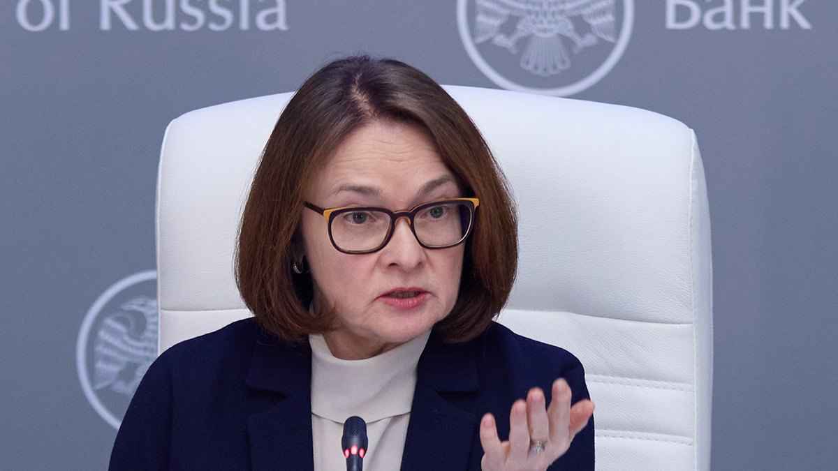 Глава ЦБ Эльвира Набиуллина подчеркнула, что дальнейшее снижение ключевой ставки будет обусловлено будущими параметрами бюджета и внешними условиями