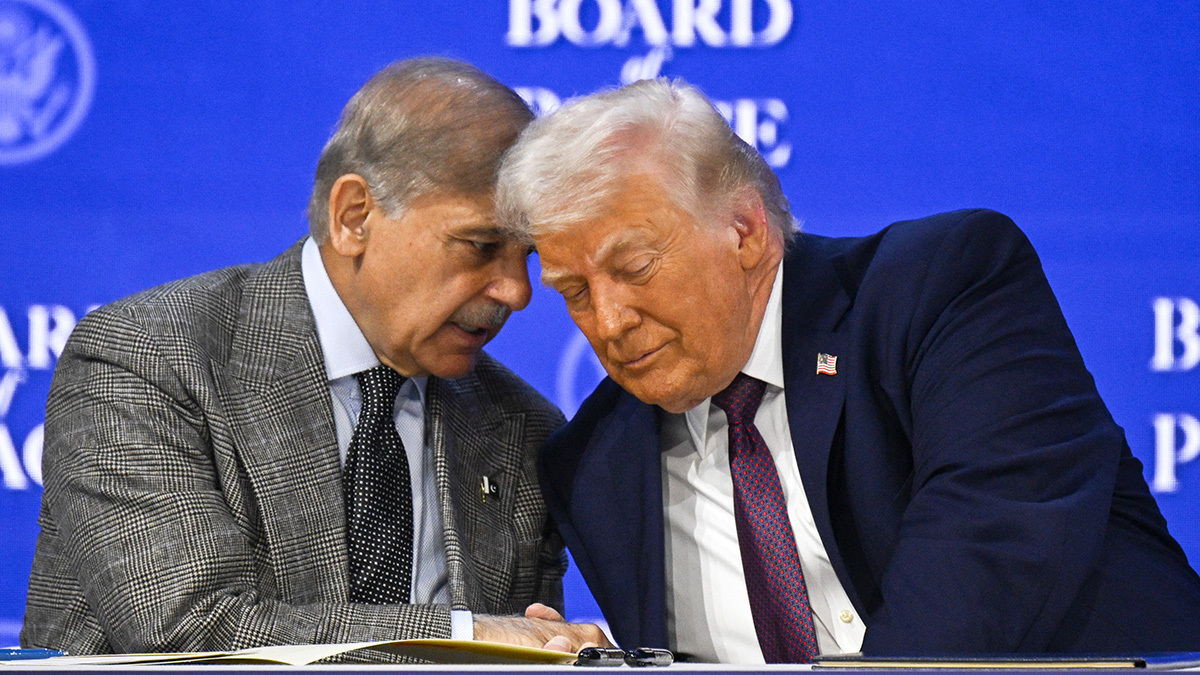 Премьер Пакистана Шахбаз Шариф рассчитывает взять на себя роль первой скрипки в посреднической миссии