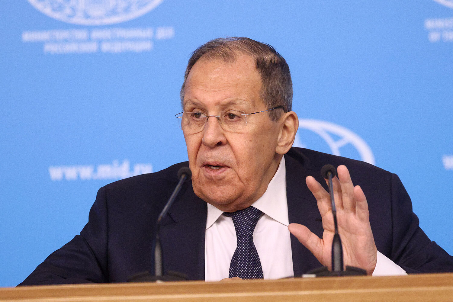 Лавров – о конфликте на Ближнем Востоке«На Ближнем Востоке подход “рубить с плеча” в духе: “Я тут предложил – давайте соглашайтесь, пока не поздно” – никогда не сработает», – подчеркнул 21 марта министр иностранных дел России Сергей Лавров в эфире программы «Вспомнить все».