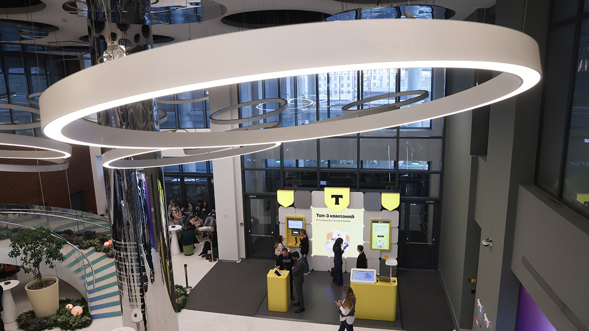 По отношению капитализации к капиталу «Т» является одним из самых дорогих игроков своего сектора