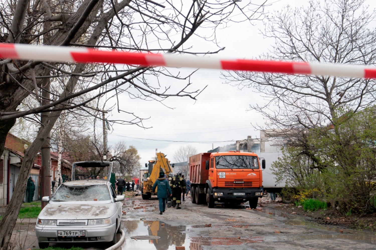 Следственный комитет возбудил уголовное дело по факту оказания услуг, не отвечающих требованиям безопасности, повлекших смерть двух и более лиц (ч. 3 ст. 238 УК РФ).