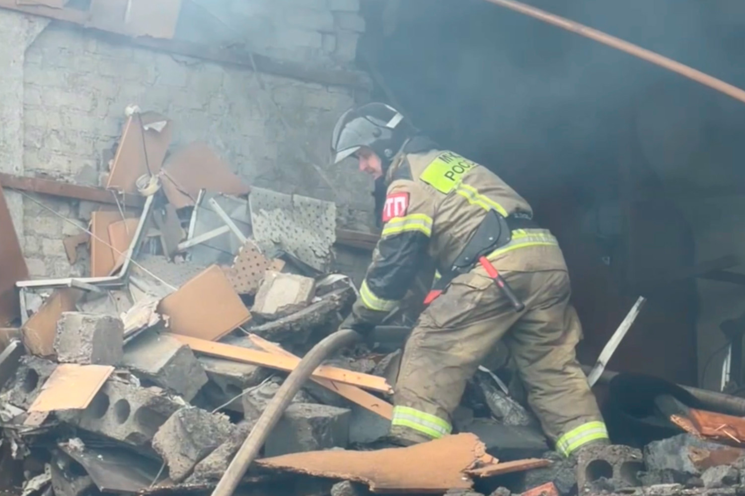 Площадь обрушения составила порядка 800 кв. м.