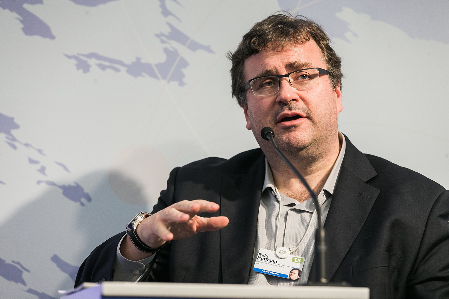 Сооснователь соцсети LinkedIn Рид Хоффман окончил бакалавриат по специальности «естественные науки» (1990). Во время обучения в Стэнфорде он специализировался на когнитивистике и получил стипендию Маршалла и приз Dinkelspiel Award.