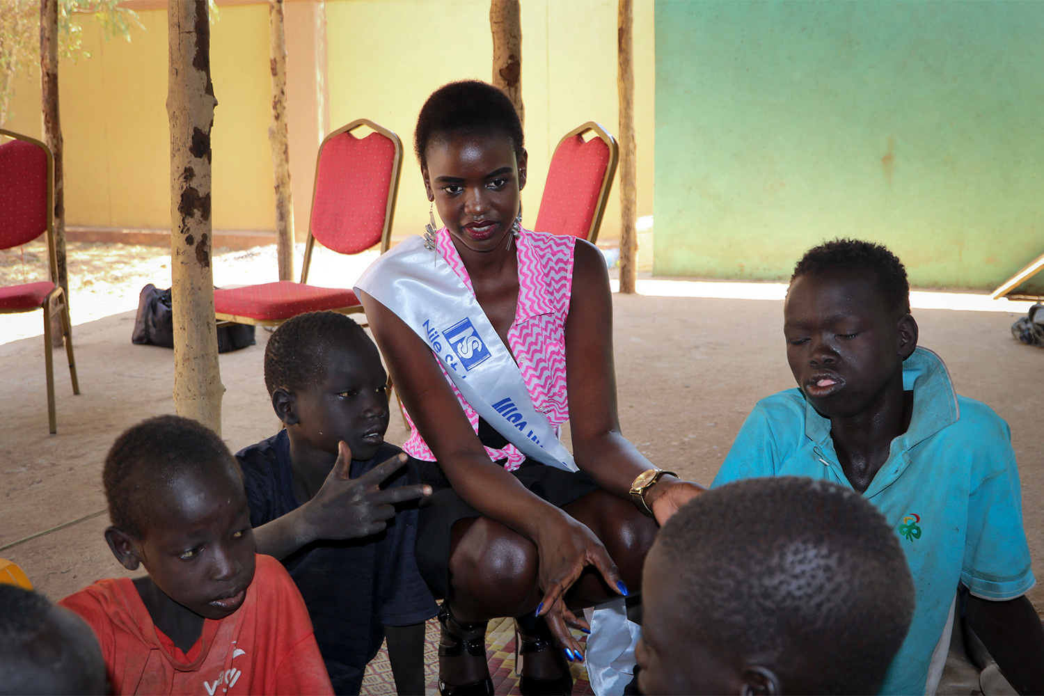 С 1970-х организаторы начали придавать конкурсу социальную направленность. Победительница получала не только корону, но и обязанности по участию в благотворительных акциях. Так сформировалась концепция «красота со смыслом». В 1972 г. была запущена программа помощи детям с церебральным параличом, а позже – инициативы по борьбе с малярией и поддержке образования в развивающихся странах. В 2010‑х особое внимание уделялось проектам по борьбе с изменением климата и поддержке женщин в STEM-профессиях.