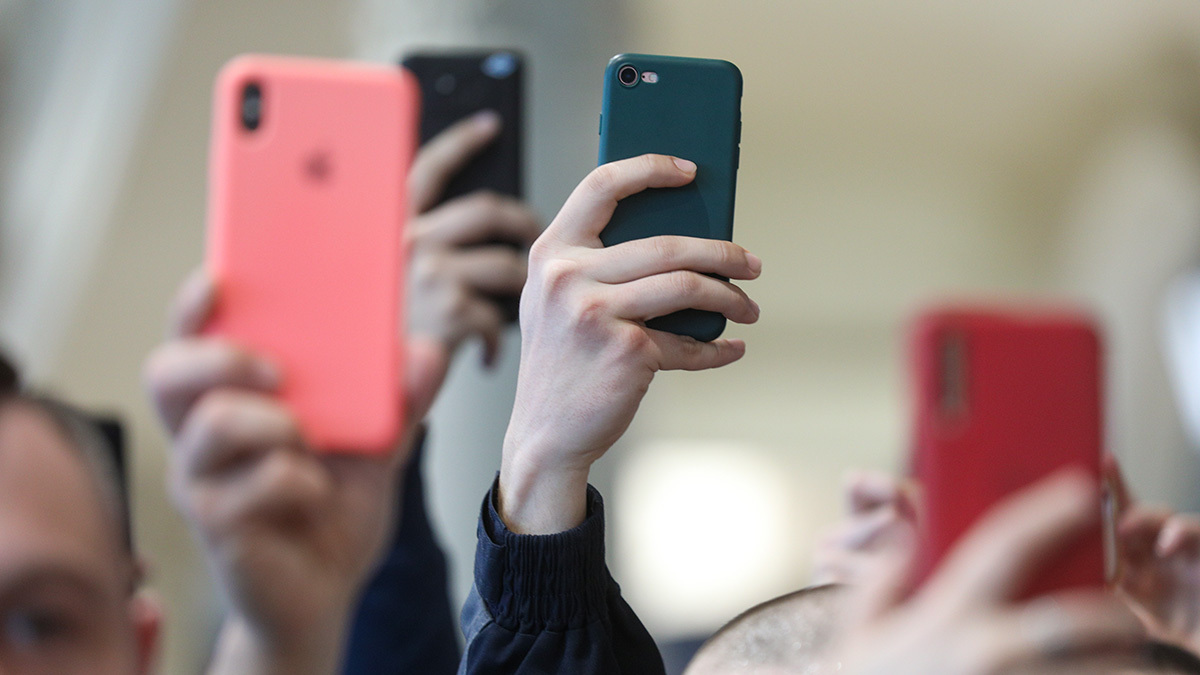 Частично динамика связана со сбоями в работе интернета и увеличением объемов нежелательных рассылок