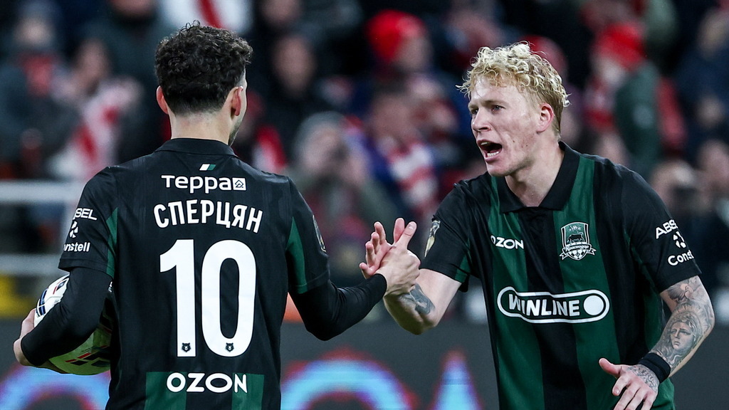 Игроки Краснодара празднуют