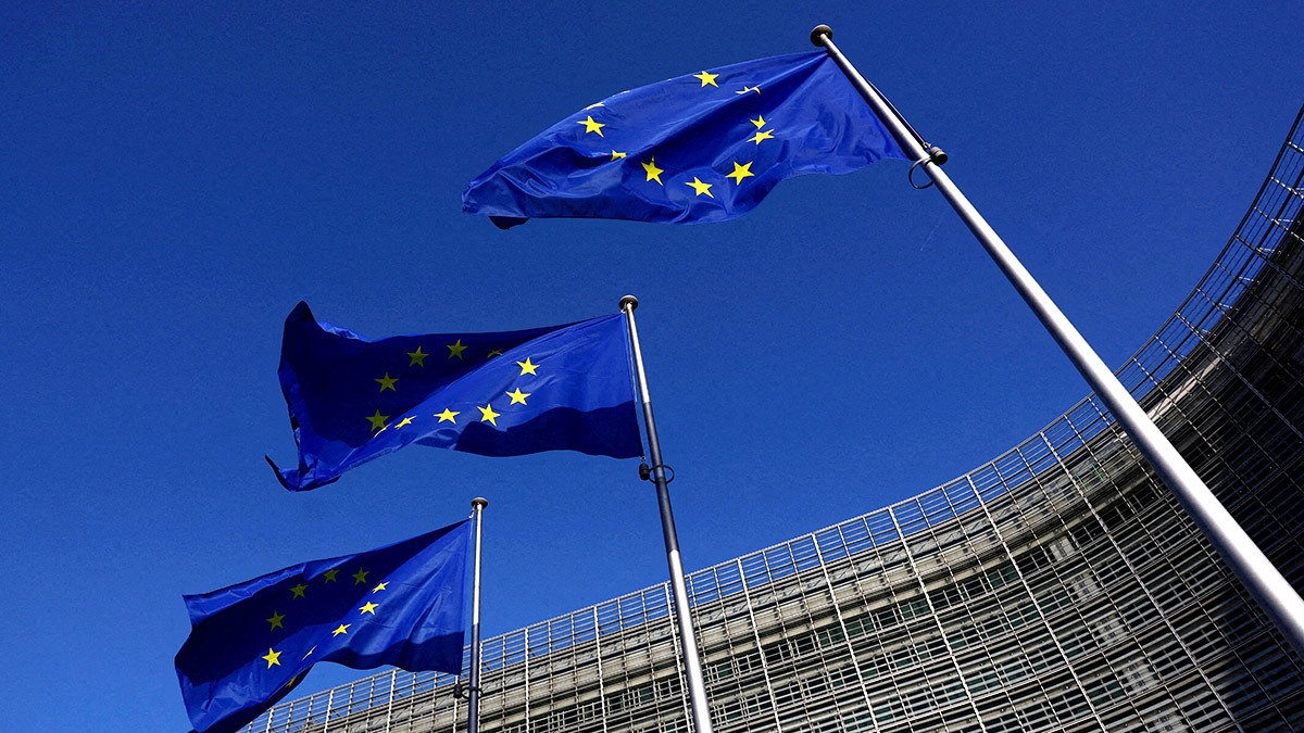 Послы стран Евросоюза приняли решение о выделении средств Украине и одобрили 20-й пакет антироссийских санкций 