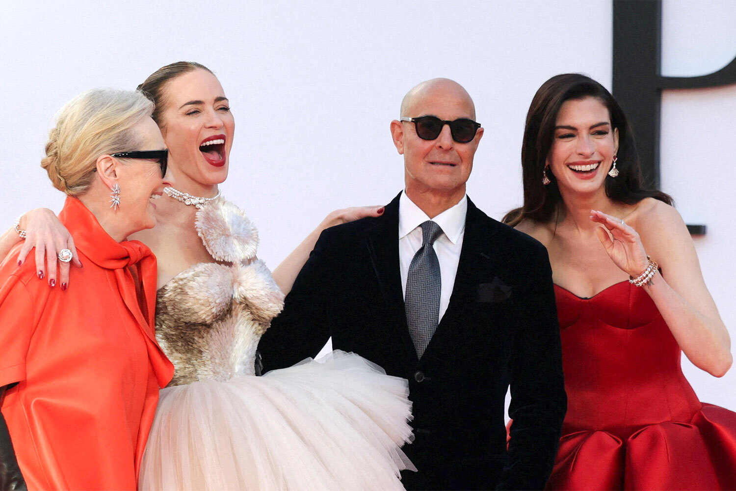 20 апреля 2026 г. Актеры Мерил Стрип, Эмили Блант, Стэнли Туччи и Энн Хэтэуэй на премьере фильма «Дьявол носит Prada 2» в Нью-Йорке.