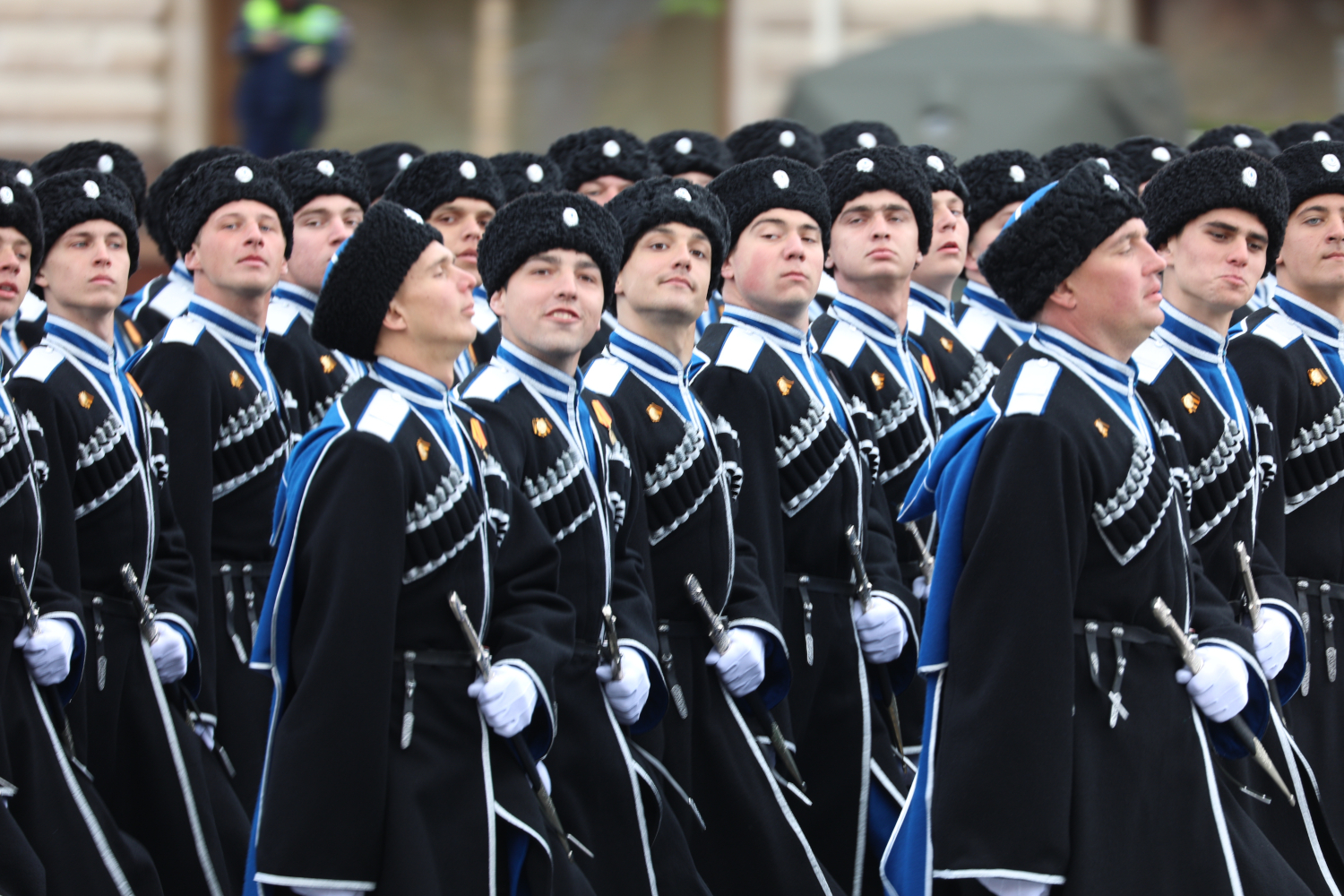 9 мая 2022 г. прошел первый парад после начала спецоперации на Украине (СВО). На нем не присутствовал ни один иностранный лидер. Песков вновь объяснил это тем, что дата не была юбилейной.