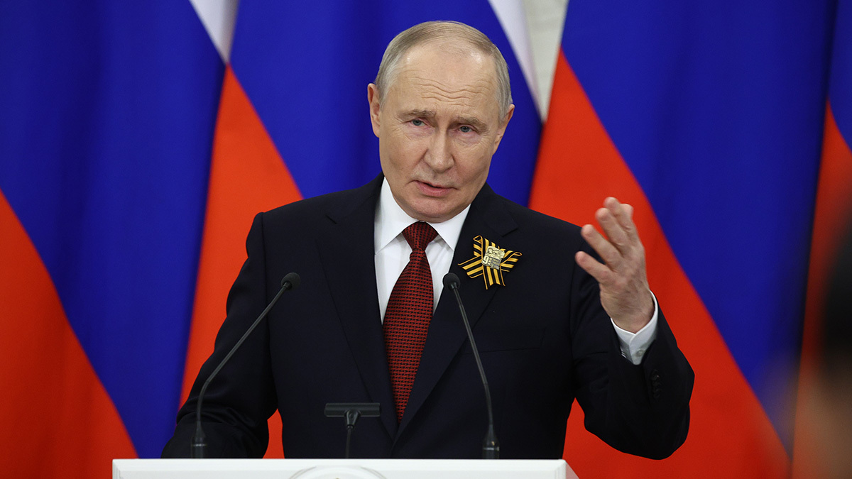 Президент России Владимир Путин снова не стал полностью исключать возможности диалога с Европой 