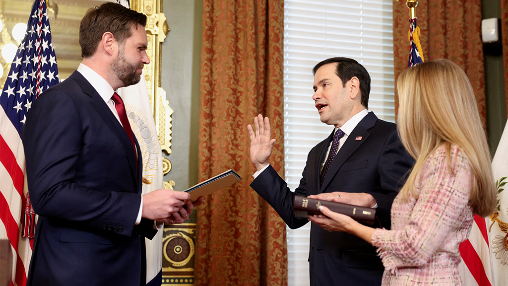 Kevin Lamarque / Reuters