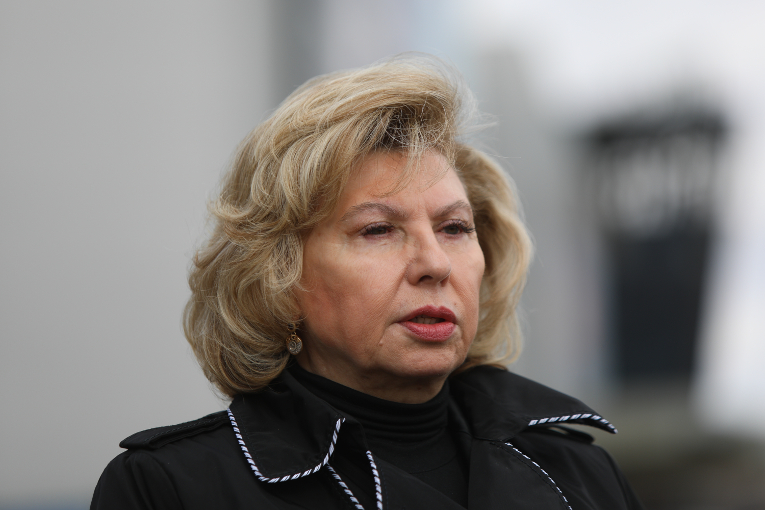 На смену Памфиловой была выдвинута депутат Госдумы от «Справедливой России» Татьяна Москалькова. Она запомнилась созданием международного альянса уполномоченных, а также становлением института региональных омбудсменов, которые появились во всех субъектах РФ. После начала спецоперации на Украине Москалькова занималась защитой прав бойцов, помогая им добиться отпусков и демобилизации по семейным обстоятельствам, а также работой по возвращению военнопленных и поиску без вести пропавших. Кроме того, уполномоченная направляла обращения в ООН, Международный Красный Крест и другие инстанции в связи с нарушениями прав российских пленных. По ее инициативе появилась электронная система подачи обращений.