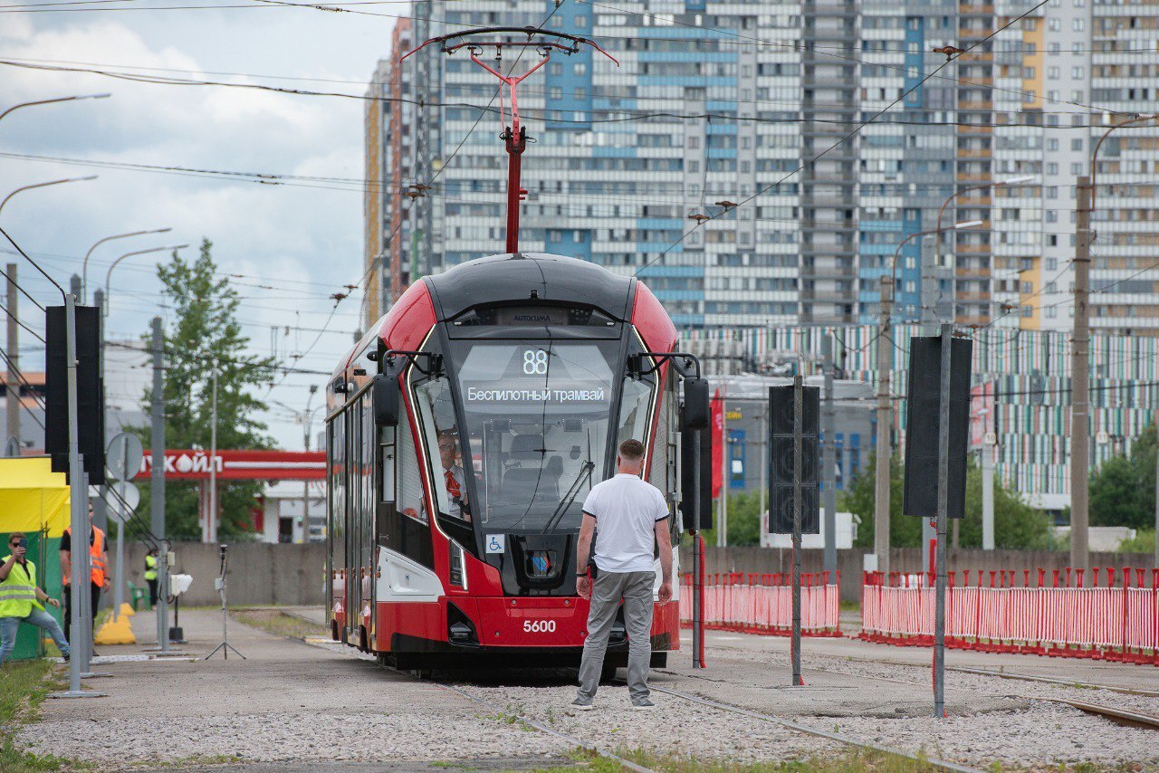 Начиная с 2024 г. Петербург вошел в зону экспериментального правового режима по эксплуатации беспилотных трамваев.