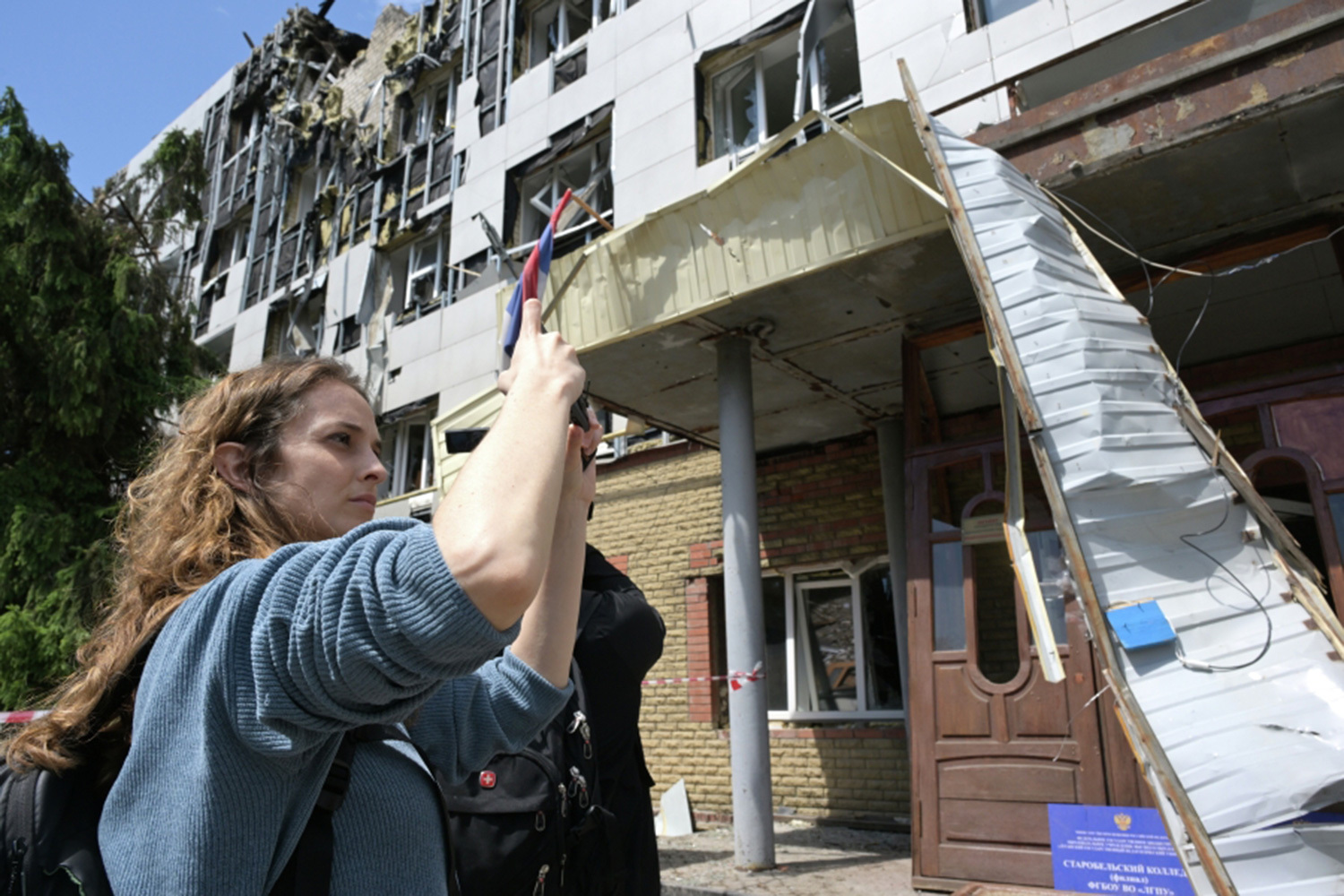 Поводом для этого стал удар украинских БПЛА по гражданскому, как подчеркивают российские власти, объекту. Это  учебный корпус и общежитие колледжа Луганского государственного педагогического университета