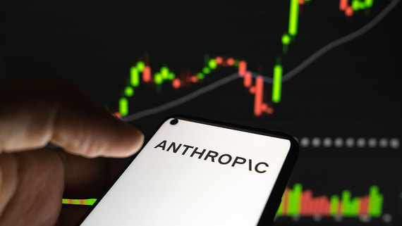 Anthropic раньше OpenAI подала заявку на IPO