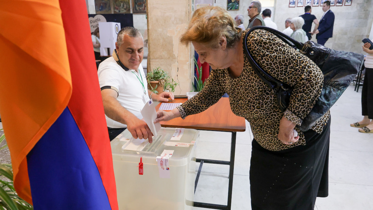 https://cdn5.vedomosti.ru/image/2026/4f/mlbnu/fullscreen-ta3.jpg