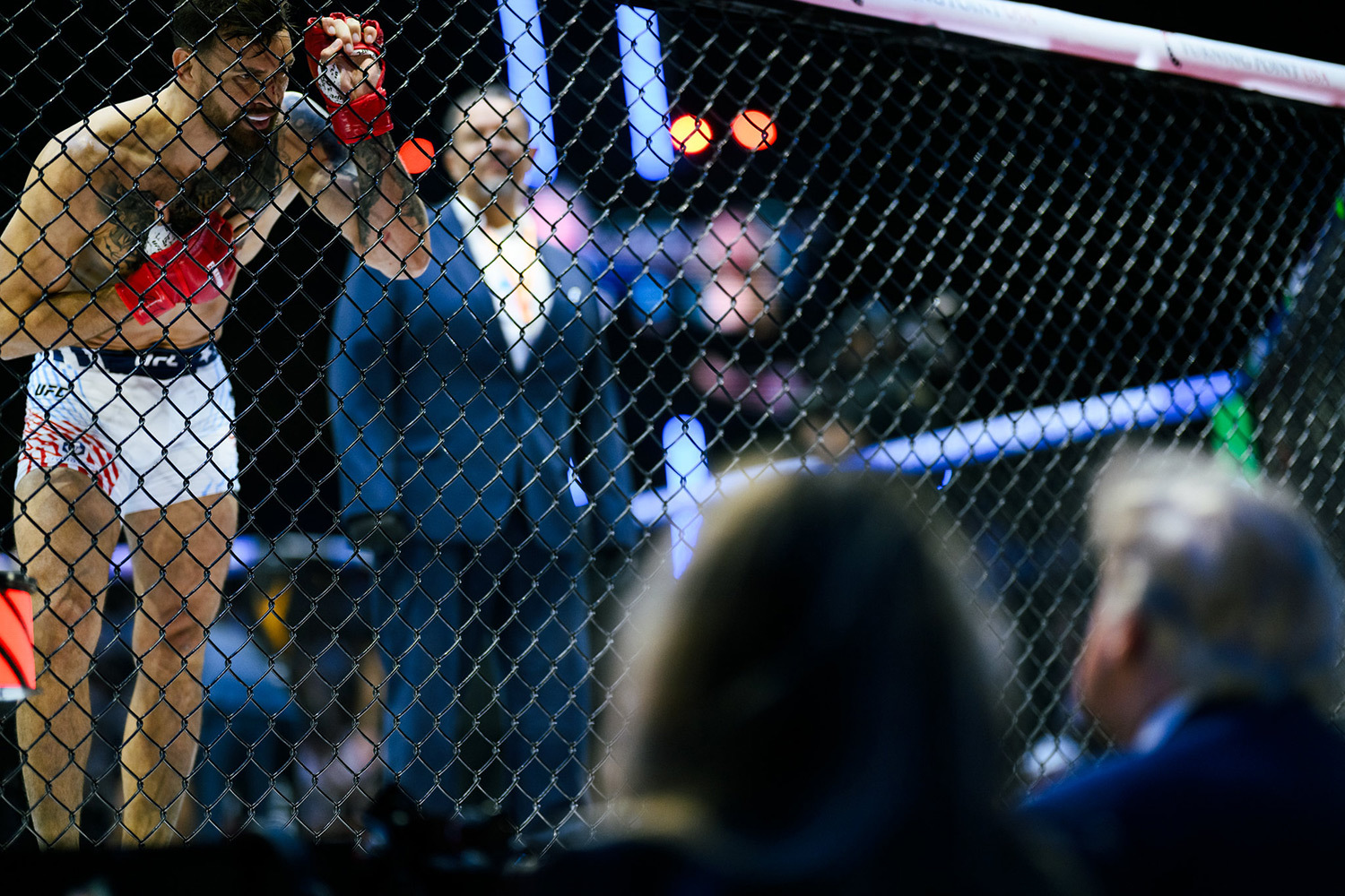 По словам главы UFC и соратника Трампа Даны Уайта, идея проведения турнира принадлежала американскому лидеру.