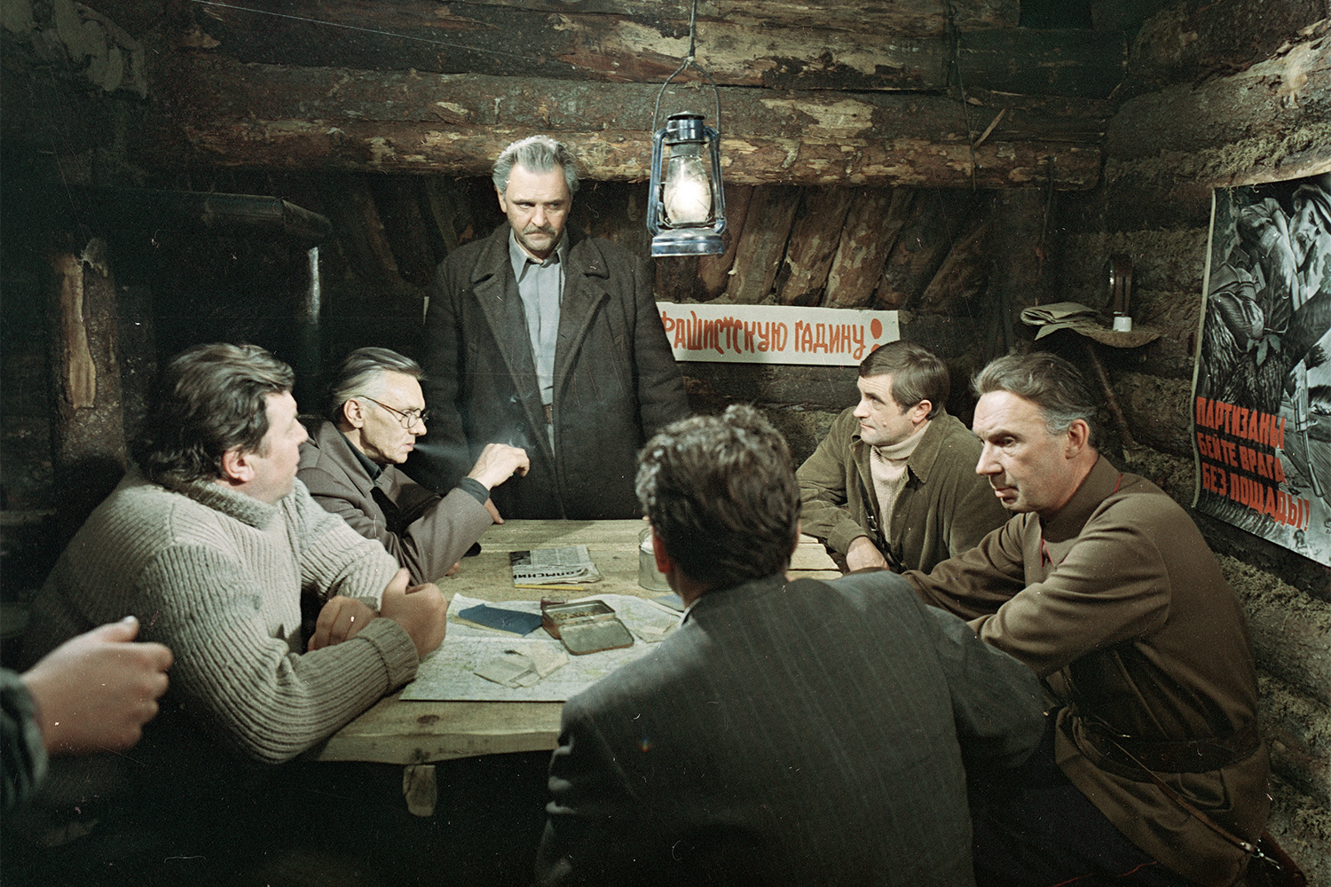 Фильм Евгения Матвеева «Судьба» (1977), продолжение его картины «Любовь земная», показывает, как война пришла в небольшую деревню. В начале драмы зрители видят проводы мужчин на фронт, захват поселка и бесчинства немцев. Каждый герой по‑своему противостоит фашистам. В частности, секретарь обкома Тихон Брюханов (в исполнении Юрия Яковлева) возглавляет партизанский отряд, а его жена Катерина (Валерия Заклунная), оказавшись в оккупации, отказывается сотрудничать с врагом. Одними из самых трогательных моментов картины стали кадры воспоминаний Катерины о супруге и его о ней – они сопровождаются песней «Эхо любви» в исполнении Анны Герман.