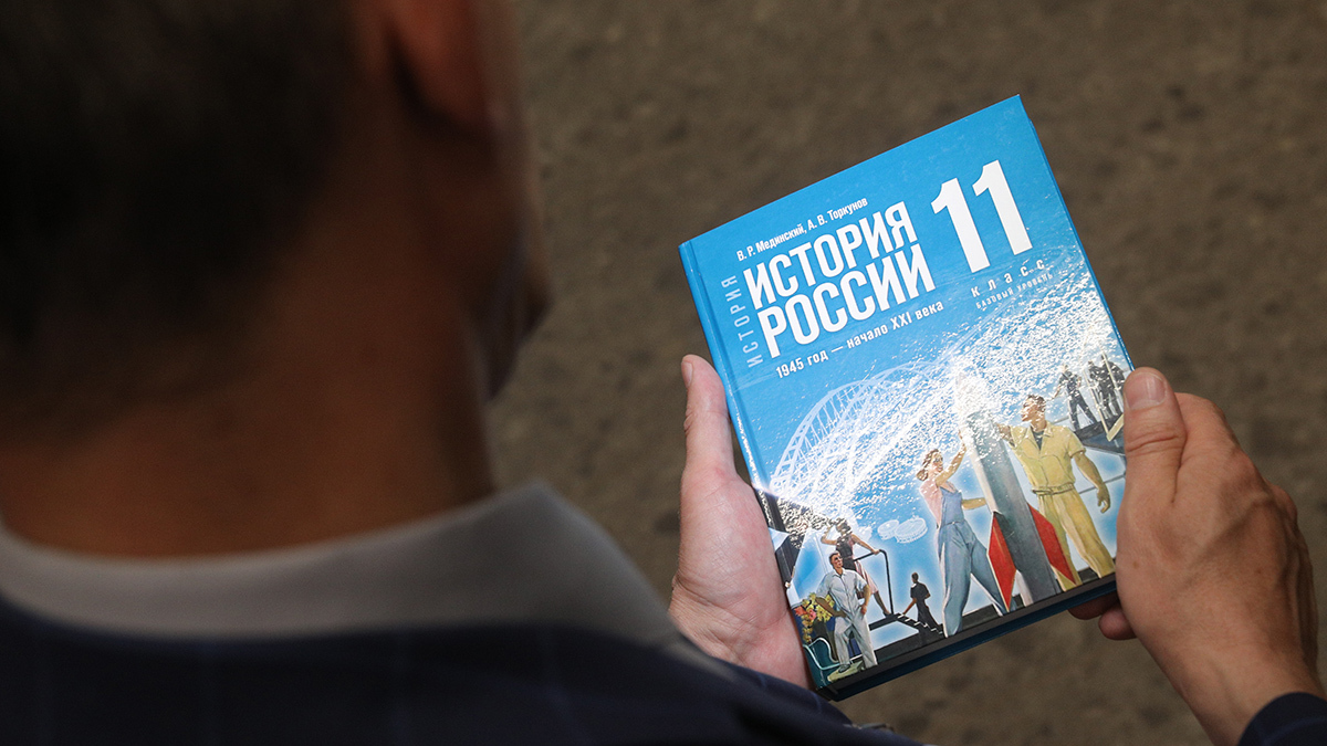 Евгений Разумный / Ведомости