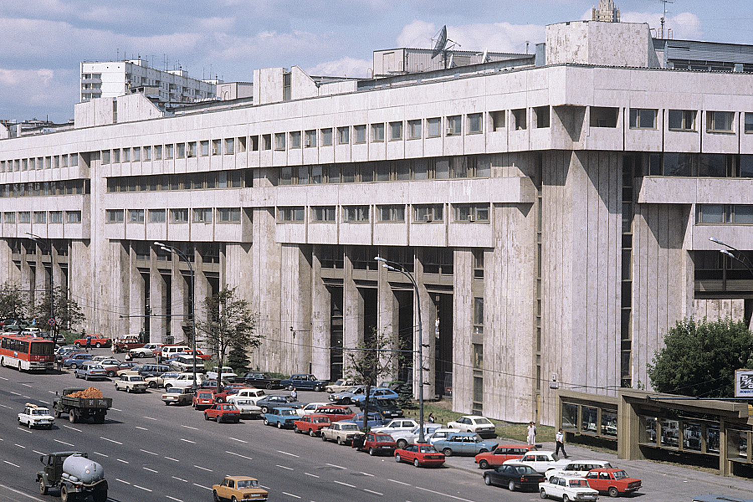 5 января 1961 г. на базе Совинформбюро было создано Агентство печати «Новости», ныне известное как «РИА Новости» (входит в медиагруппу «Россия сегодня»).