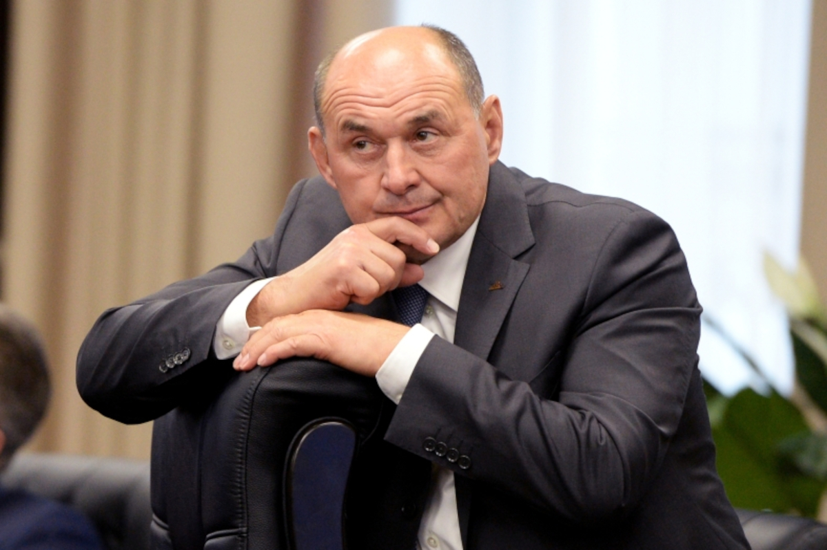 Депутат Госсовета Татарстана Иван Егоров – 673,85 млн руб.Зарплата в ОАО «Казанский завод «Электроприбор» и АО «Холдинговая компания «Ак Барс», пенсия, дивиденды от АО «Финансовая корпорация «Тимерхан», проценты по вкладам в Сбербанке и банке «Ак Барс», прочие поступления от аппарата Госсовета и Центра материальной помощи Татарстана.