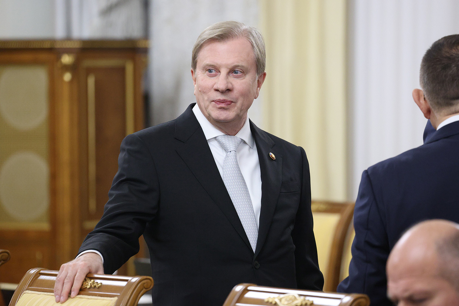 Вице-премьер Виталий Савельев – 477,54 млн руб.Зарплата в управделами президента, проценты по вкладам в Газпромбанке и Сбербанке.