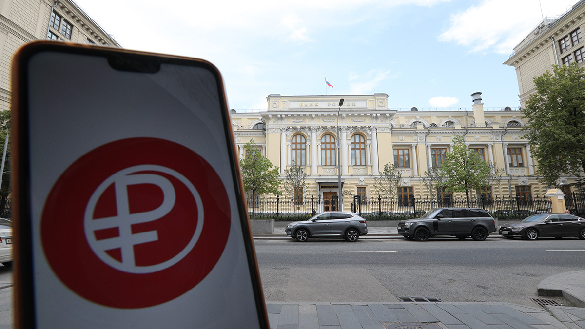 Цифровой рубль станет доступен для оплаты товаров в крупных торговых сетях по всей стране