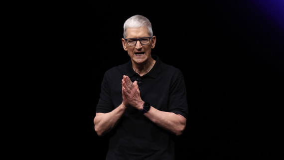 Тим Кук покинул должность гендиректора Apple
