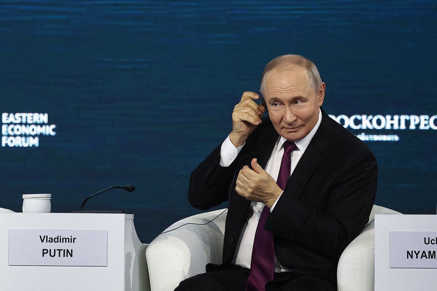 Президент России Владимир Путин – о влиянии спецоперации на демографию:«СВО, конечно, как-то влияет, но дело не в СВО. Ведь в той же Японии нет никакого СВО, и в Южной Корее нет, а рождаемость меньше, чем у нас. Поэтому да, конечно, мы должны обращать внимание на все факторы, но это не основной».