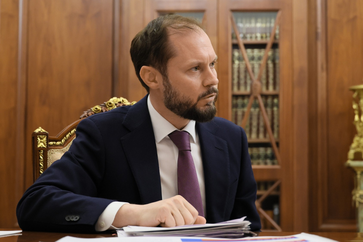 За Виталия Королева («Единая Россия») на выборах губернатора Тверской области проголосовало&nbsp;69,48%&nbsp;избирателей. Общая явка составила около 47%. Королев был назначен врио главы региона в ноябре 2025-го. До этого он занимал должность заместителя руководителя ФАС России.