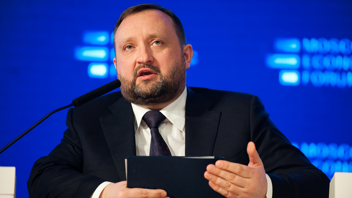 СР снова примеряет на себя роль самой маленькой фракции в Госдуме