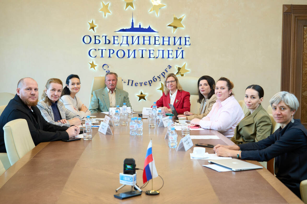 По данным Петростата, за первые семь месяцев текущего года ввод жилья в Петербурге упал на 45,9% по сравнению с аналогичным периодом 2025 г.