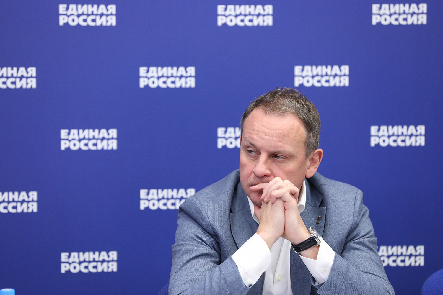 Председатель комитета по цифровому развитию и искусственному интеллекту Александр Сидякин («Единая Россия»)С 2011 по 2018 г. являлся депутатом Госдумы, занимал пост первого зампреда комитета по жилищной политике и ЖКХ. Затем возглавлял администрацию главы Башкирии. В ноябре 2021 г. получил должность руководителя Центрального исполнительного комитета (ЦИК) «Единой России». Вернулся в нижнюю палату в 2023 г.