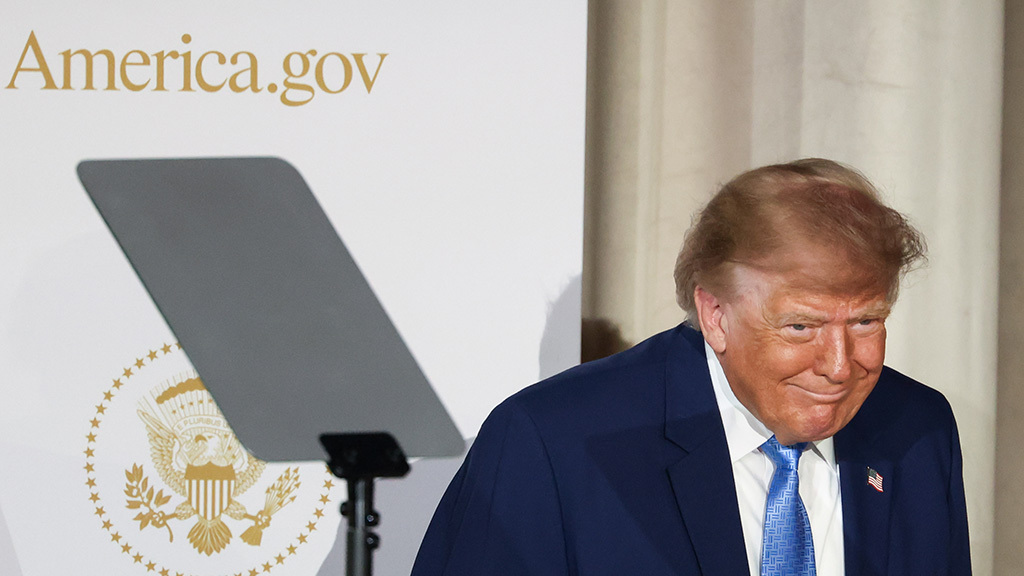 Дональд Трамп считает, что запуск общего сайта специальных услуг облегчит работу федерального правительства