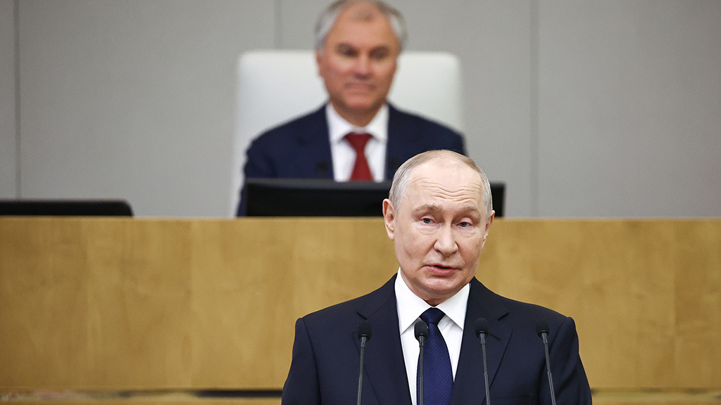 Владимир Путин приехал поддержать новых депутатов своей установочной речью, и те внимали каждому слову вне фракционной принадлежности
