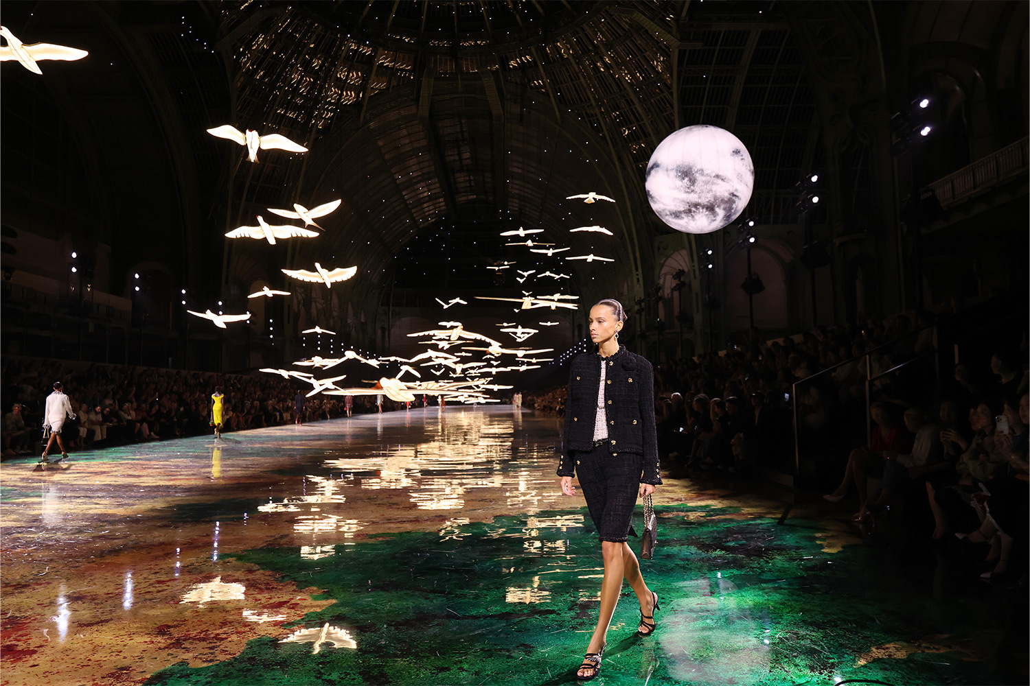 Chanel под луной и перерождение Mugler: чем запомнилась неделя моды