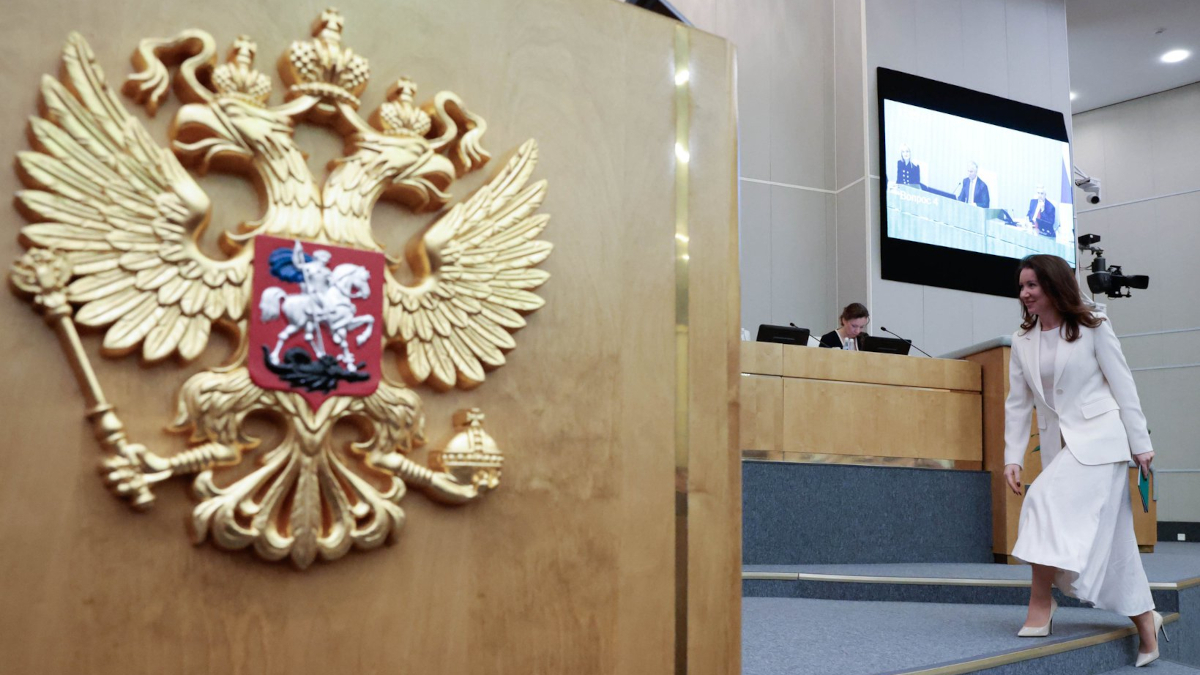 Ирина Окладникова во время утверждения ее кандидатуры на пост главы аппарата правительства депутатами Госдумы.