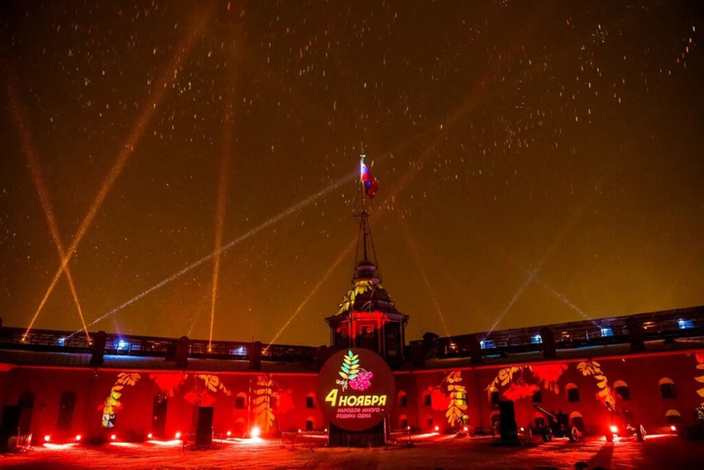 В Петропавловской крепости 4 ноября с 19:00 до 22:30 пройдет мультимедийное световое представление