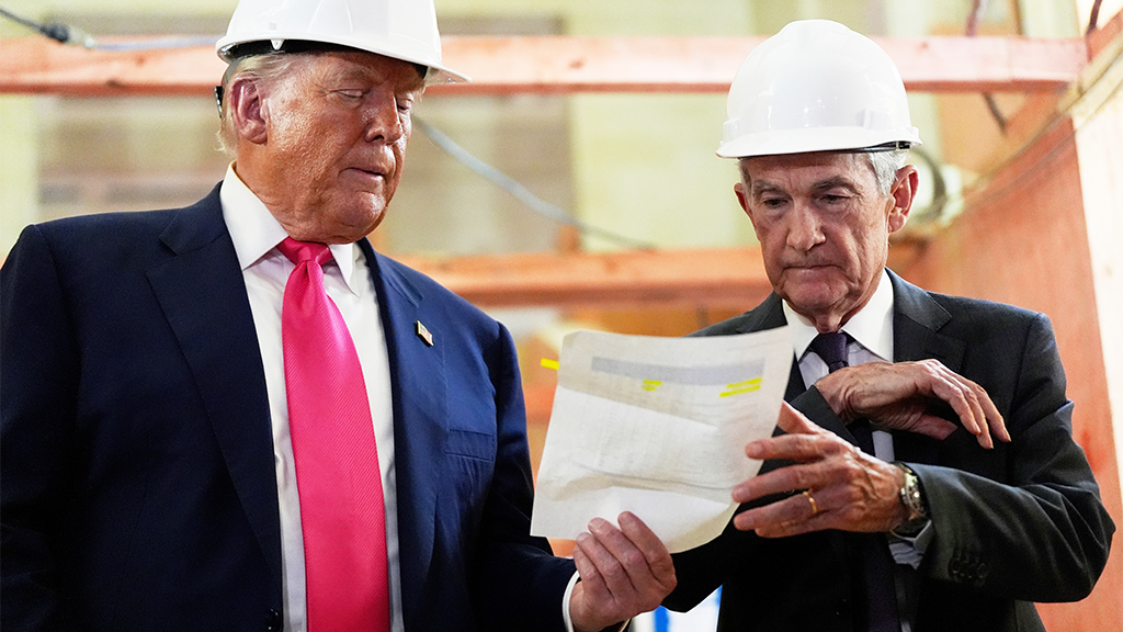 Дональд Трамп с начала своего второго срока пытается давить на председателя ФРС Джерома Пауэлла, которого сам же и выдвинул в 2017&nbsp;г.