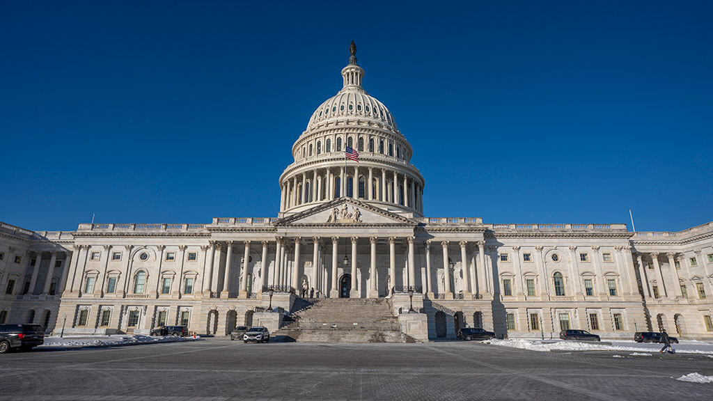 Конгрессмены часто доводят переговоры по бюджету до крайнего срока, чтобы увеличить возможность получения необходимых им уступок